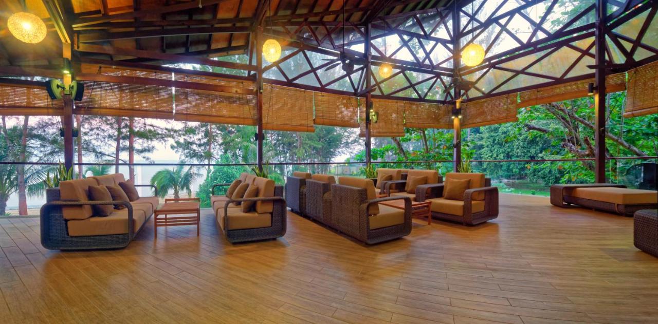 Borneo Eagle Resort Kota Kinabalu Ngoại thất bức ảnh